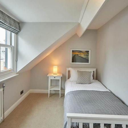Host & Stay - Henderson House Вітбі Екстер'єр фото
